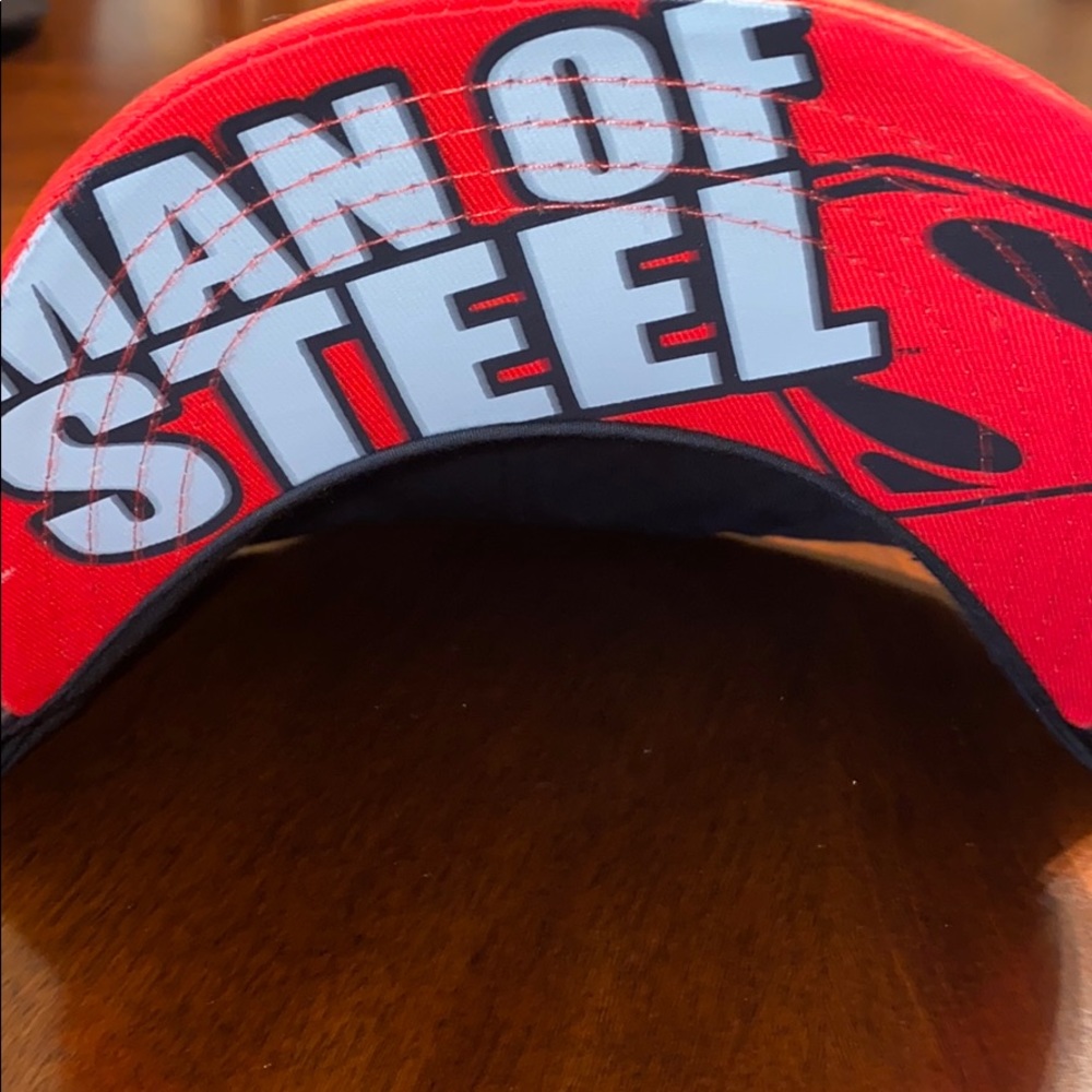 Superman hat - Picture 2 of 2